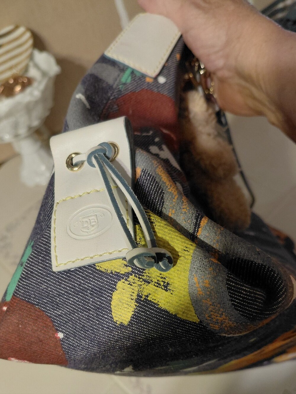 Dooney & Bourke Shoulder Bag Graffiti Paint-Splash Canvas  with White Trim - Picture 3 of 15